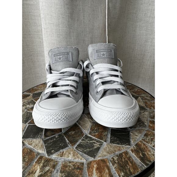 Converse Chuck Taylor Low Top Wolf Grey | Women’s 7 | Style 564331F - Picture 4 of 13